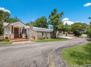 522 Oak Park Dr, Boerne, TX 78006