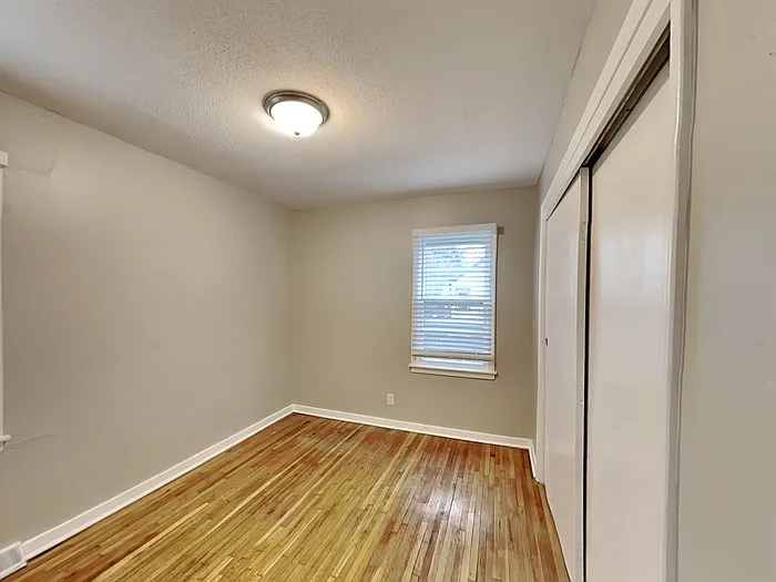 2090 Hillview Rd — Photo 7