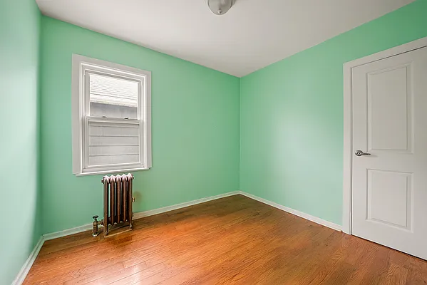 Bedroom, photo 2