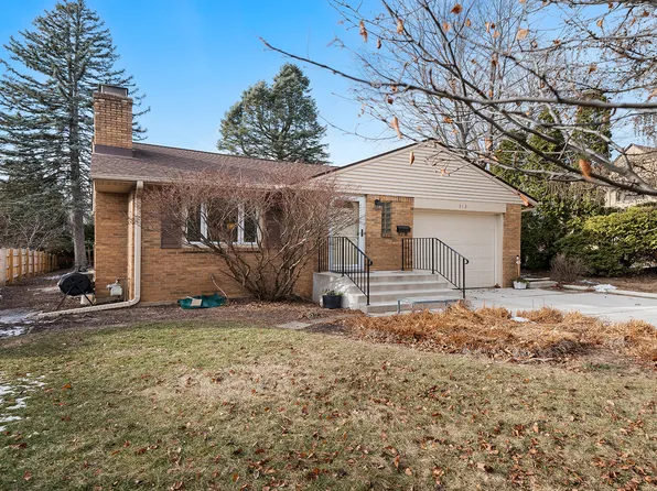 312 Calvin Park Blvd, Rockford, IL 61107