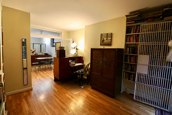 Rented by REAL New York | media 21