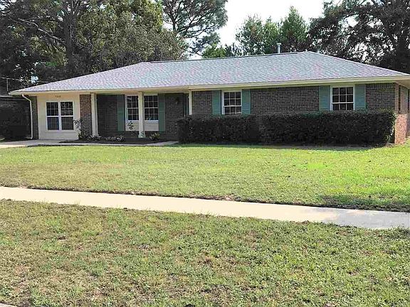 3rd image of 7900 Le Jeune Dr