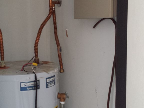 2nd image of 608 Chavez St