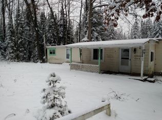 9255 Evergreen Dr, Gladwin, MI 48624