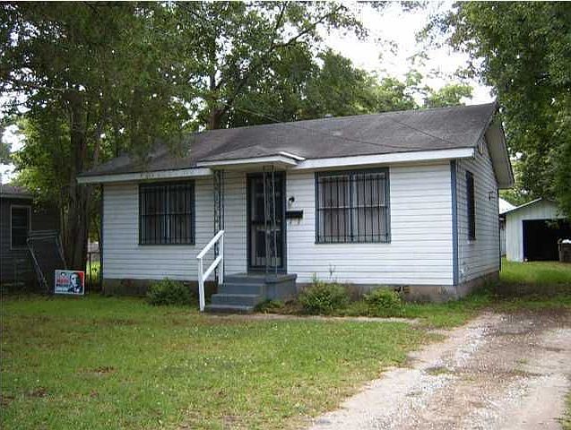 Investors don't let this Turn-Key Property Pass By!!! Instant Cash Flow!!!