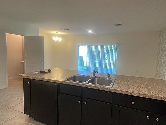 4th image of 9009 Alba Ln