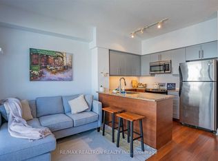 83 Redpath Ave #911, Toronto, ON M4S 0A2