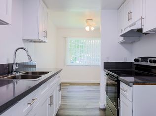 2709 S Baker St, Santa Ana, CA 92707