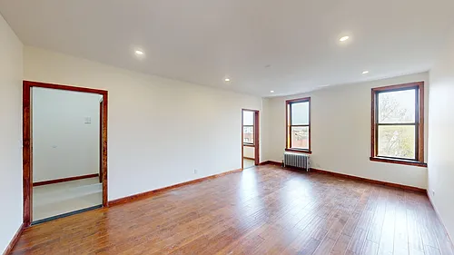 42-70 156th St #4CL Photo 1