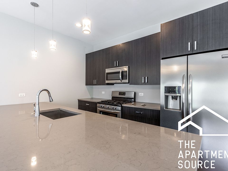 2348 N Lister Ave APT 410, Chicago, IL 60614 | Zillow