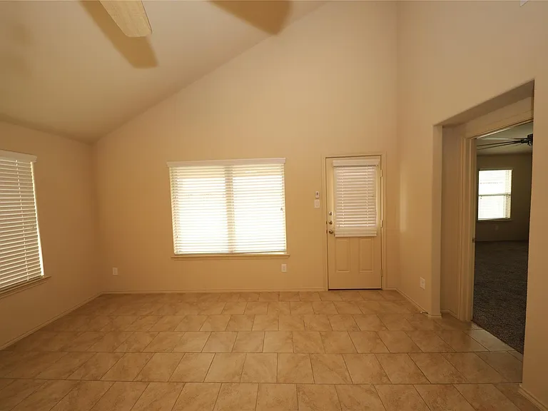 23210 Royal Tiger Rd — Photo 16