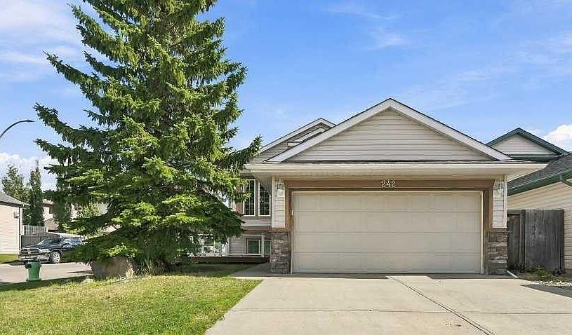 1st image of 242 E Springs Pl SE