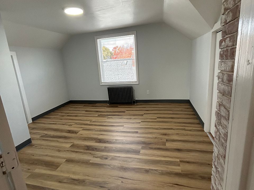 1st image of 39 Cole St APT 3