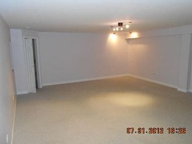 5th image of 124 Willow Creek Ln