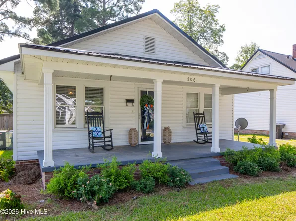 506 W Cutchin Street, Clinton, NC 28328
