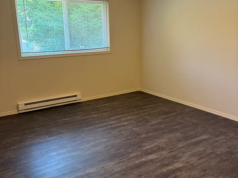 Pacific Village Apartments — Photo 16