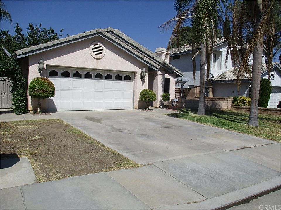 1st image of 22692 Springdale Dr