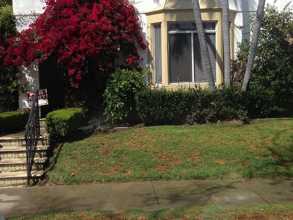 2nd image of 9921 Robbins Dr APT 9