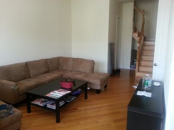 3rd image of 4228 10th Ave
