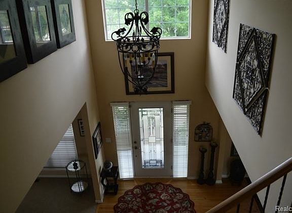 5th image of 5021 White Tail Ct