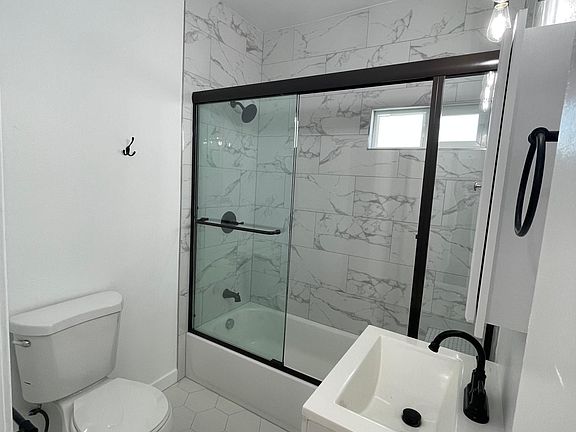3rd image of 6133 Danby Ave #6133