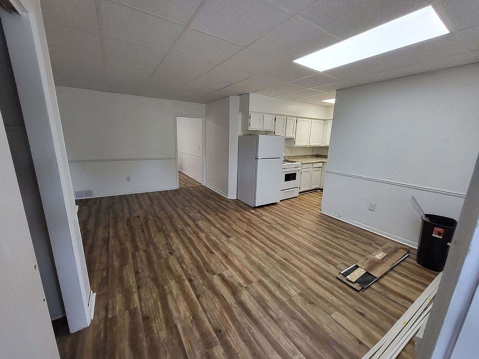 2nd image of 158 W Michigan Ave APT B