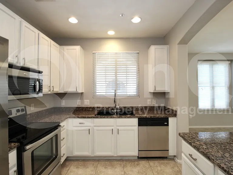 4769 E Thunderheart Trl #102 — Photo 5