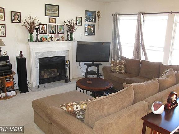 5th image of 1004 Martin Dr
