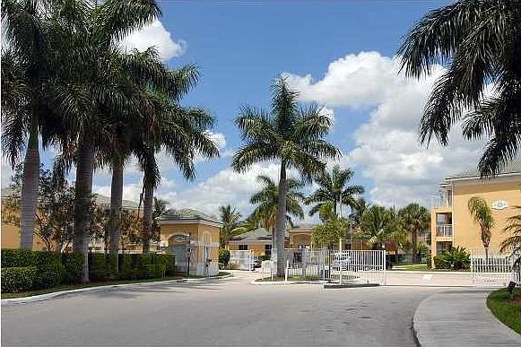2nd image of 13911 SW 122nd Ave APT 305