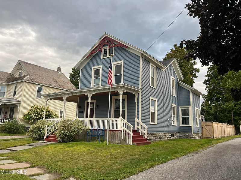 3rd image of 8 Potter Avenue