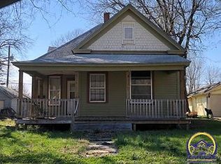 1227 SW Wayne Ave, Topeka, KS 66604