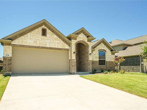 2nd image of 4716 Ray Roberts Dr