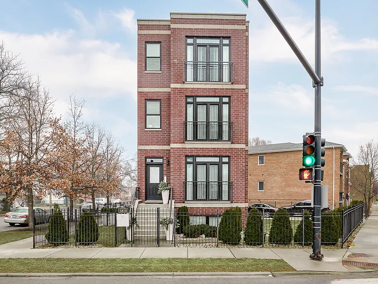 5979 N Elston Ave #3 — Photo 22