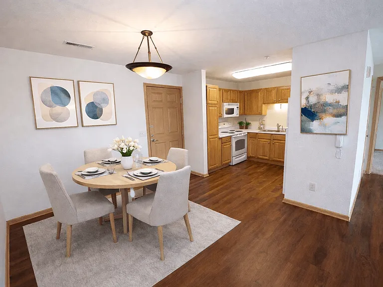 Highlands at Wildwood Lake Apartments 55+ — Photo 8