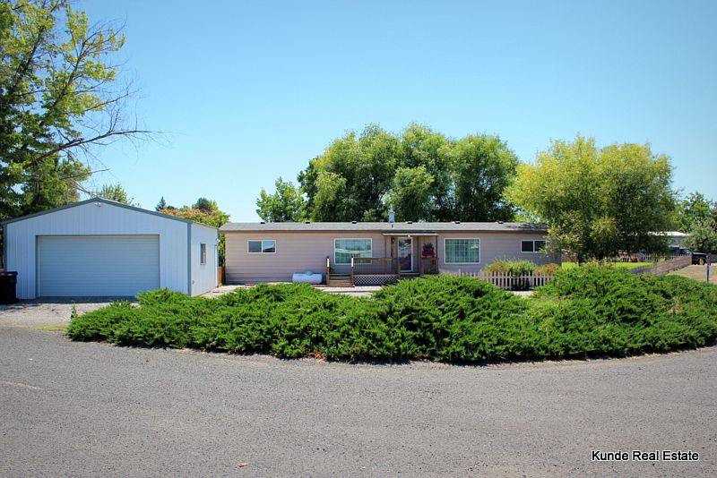 1st image of 83 Reinken Blvd