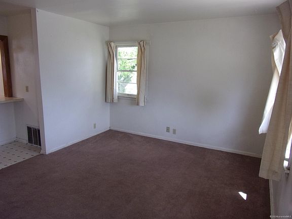 2nd image of 1421 Harney St