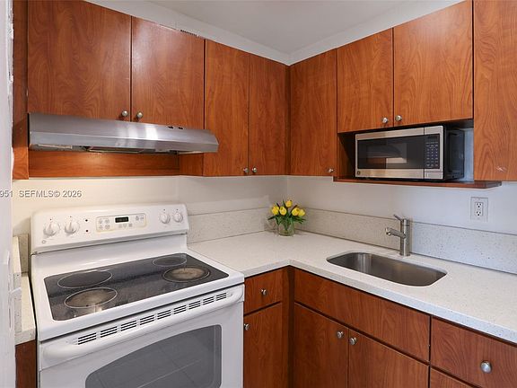 5th image of 11195 SW 1st St APT 119