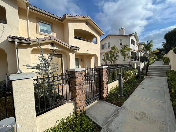 2nd image of 1204 Vista Heights Ct