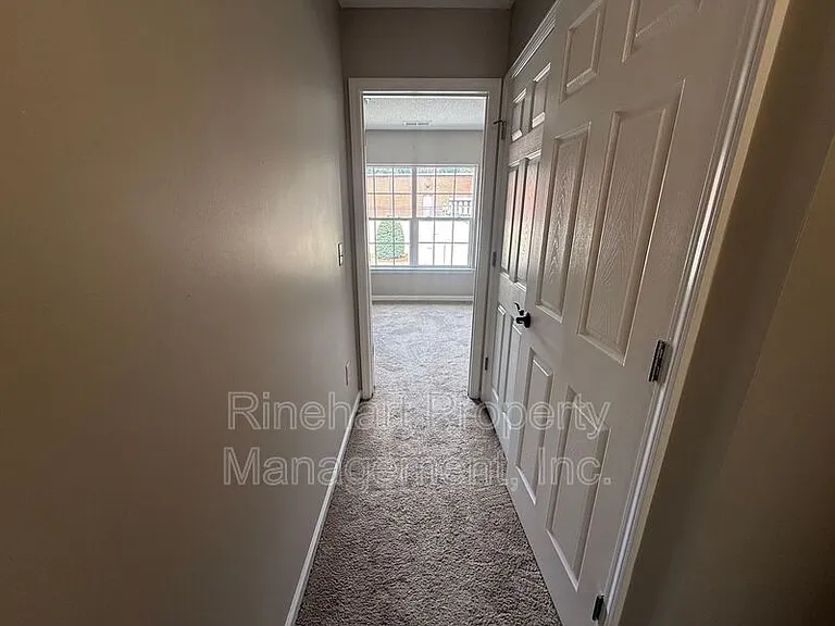 760 Tavern Ct — Photo 9