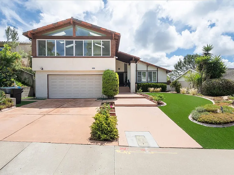 13049 Shalimar Pl — Photo 2