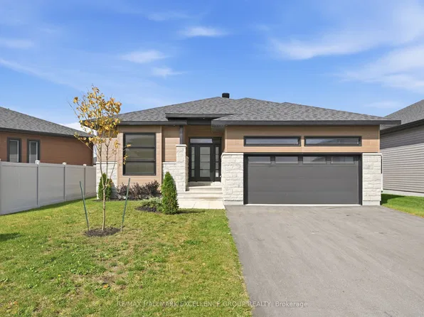 1345 Diamond St, Clarence Rockland, ON K4K 0H7