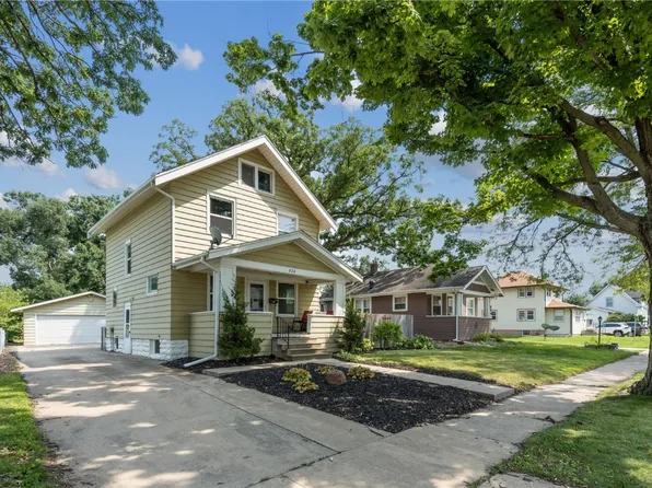 826 Daniels St NE, Cedar Rapids, IA 52402