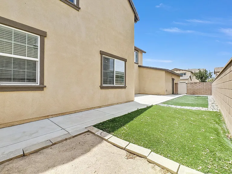2978 E Penny Ln — Photo 25