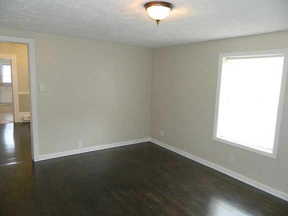 5th image of 631 Spruce St