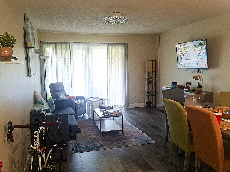 6310 Newtown Cir #C10 — Photo 14