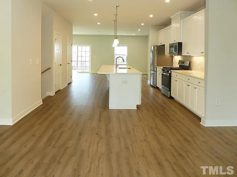 137 Callowhill Ln #137 — Photo 8