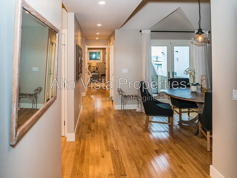 5606 Dolphin Pl — Photo 15