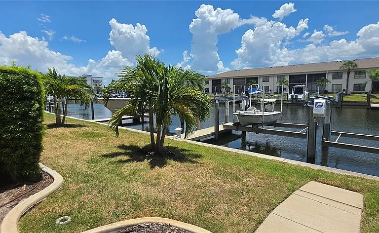 222 Lewis Cir #142 — Photo 31