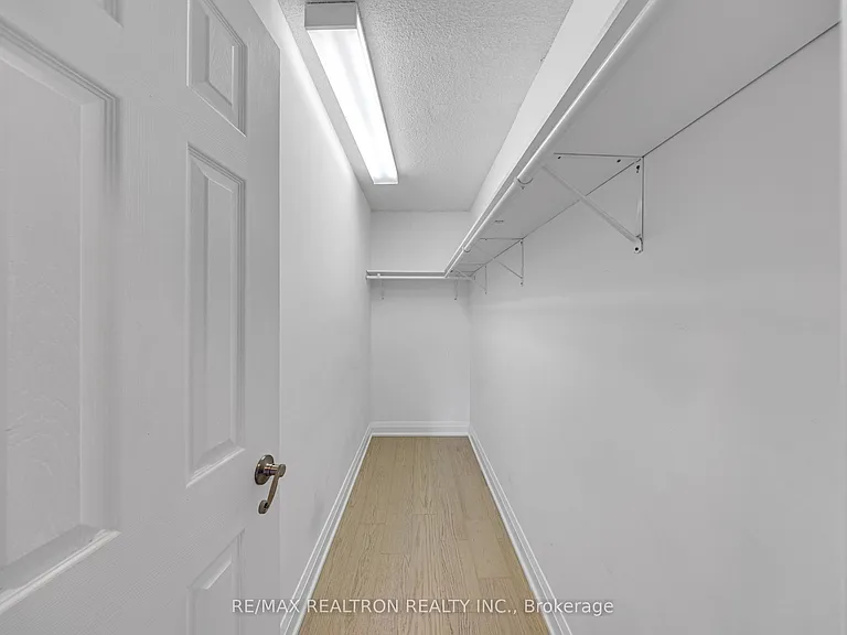 141 Hialeah Cres #UPPER — Photo 28