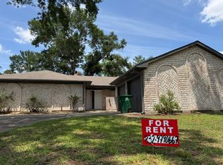 5926 Par Four Dr, Houston, TX 77088